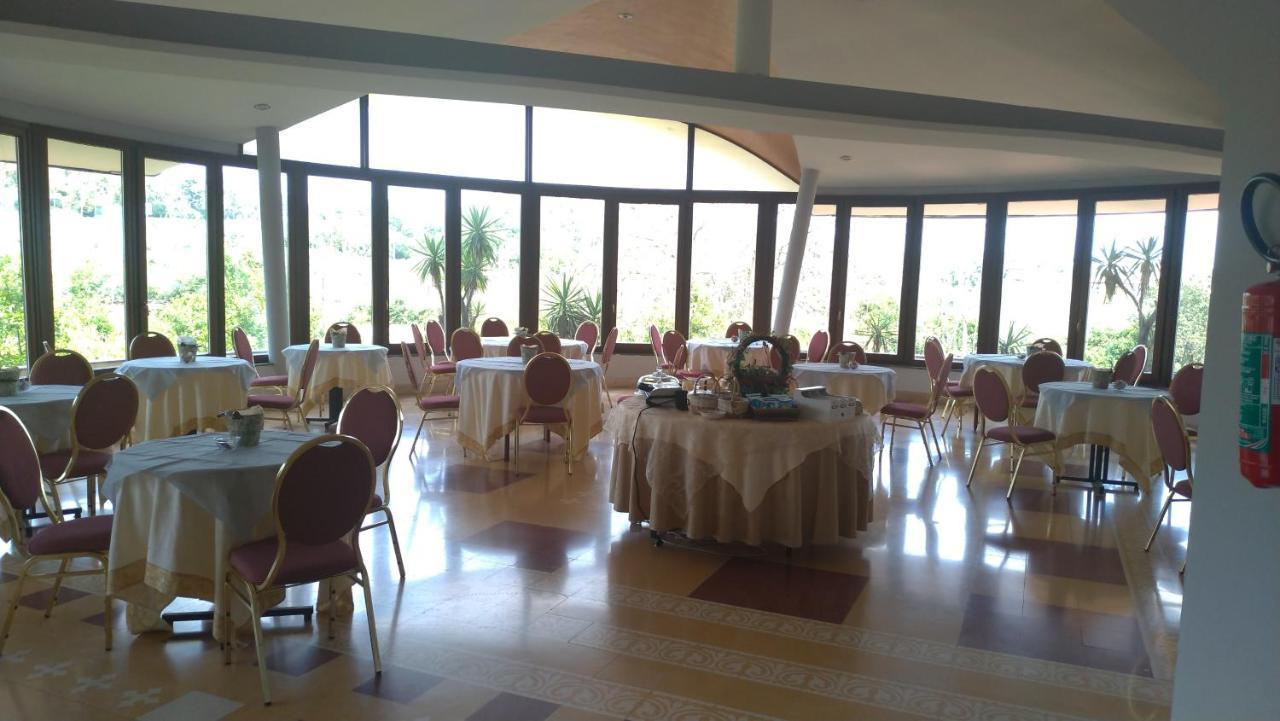 Tk Hotel - Ex Ares San Giovanni La Punta Kültér fotó