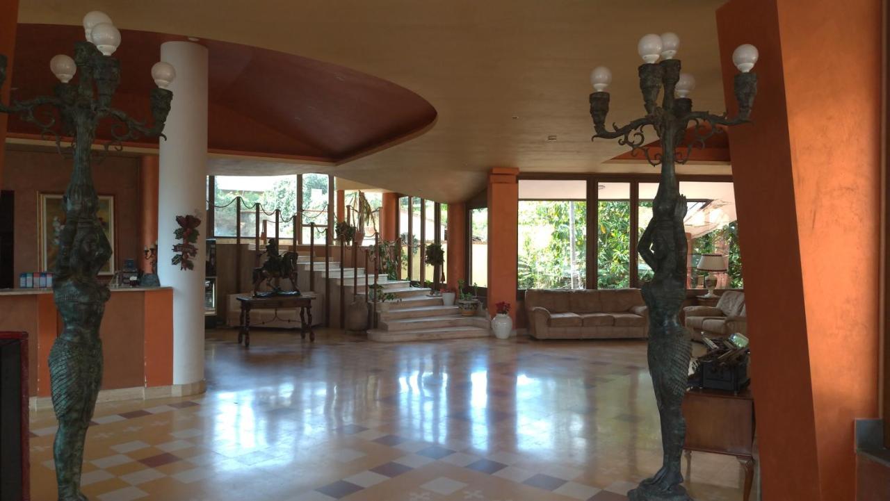 Tk Hotel - Ex Ares San Giovanni La Punta Kültér fotó