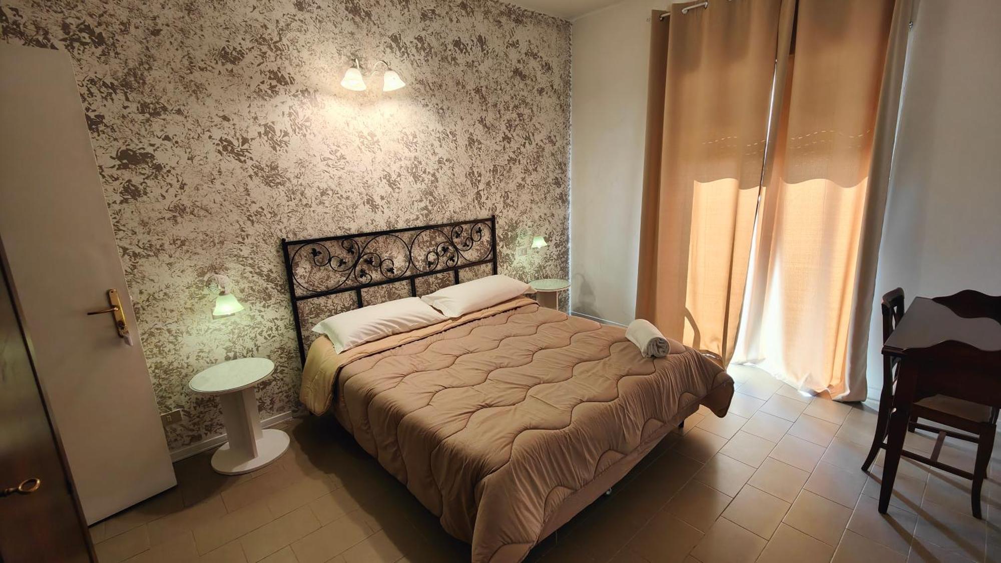 Tk Hotel - Ex Ares San Giovanni La Punta Kültér fotó